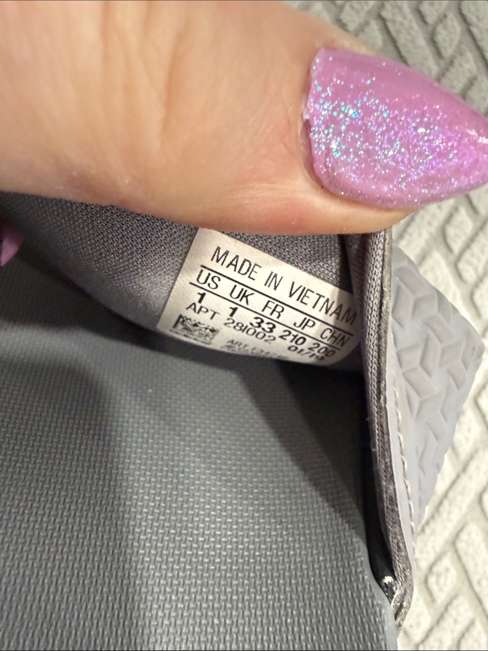 Adidas Grey Sportswear Adilette Aqua Slides Size 1 Kids Comfy Swim Shoes - Picture 8 of 9